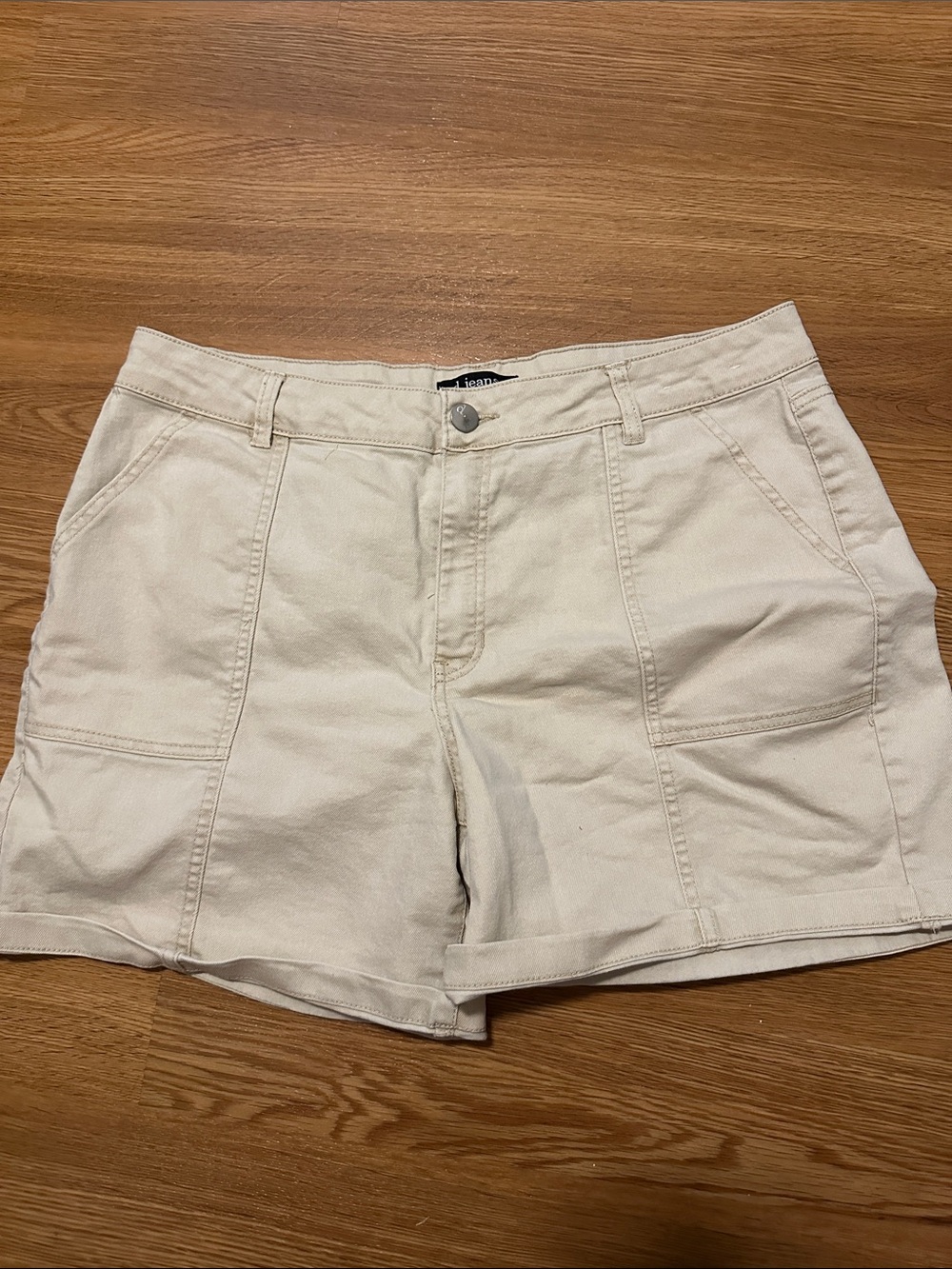 d. jeans Cream Utility Jean Shorts